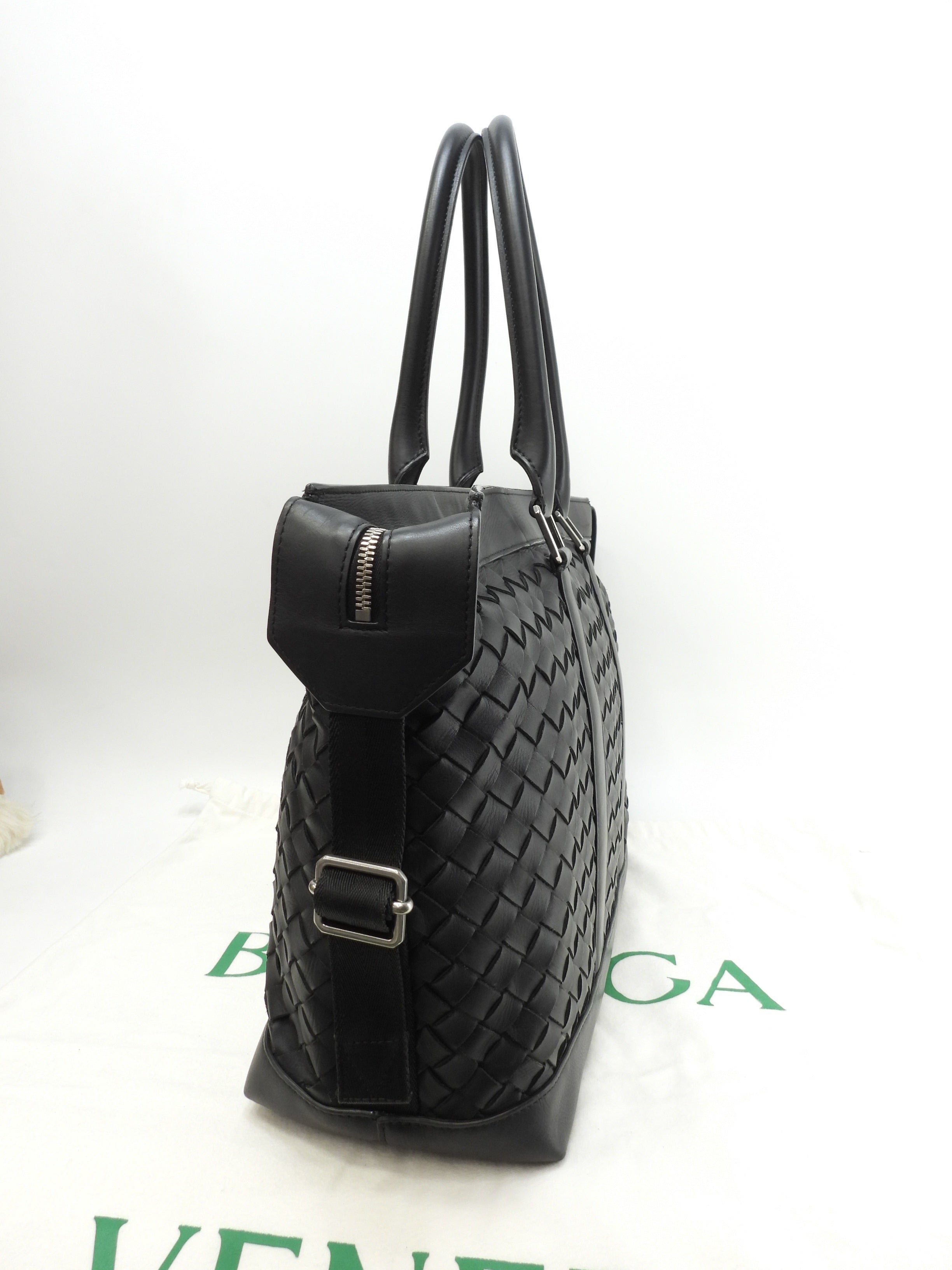 Bottega Veneta tote bag squadrata in pelle nera Intrecciato da uomo, in ottime condizioni @P01613349S