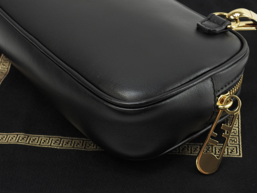 Fendi x Versace Pochette Fendace Pelle Nera Borsa a Tracolla Inutilizzata @ 1
