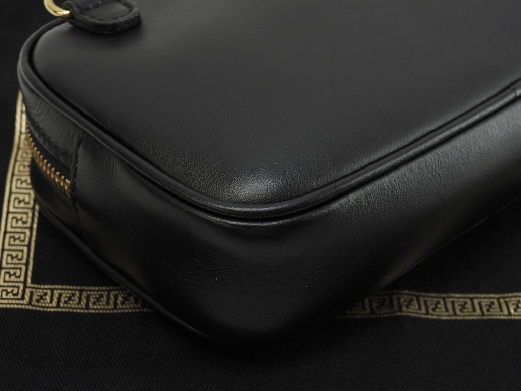 Fendi x Versace Pochette Fendace Pelle Nera Borsa a Tracolla Inutilizzata @ 1