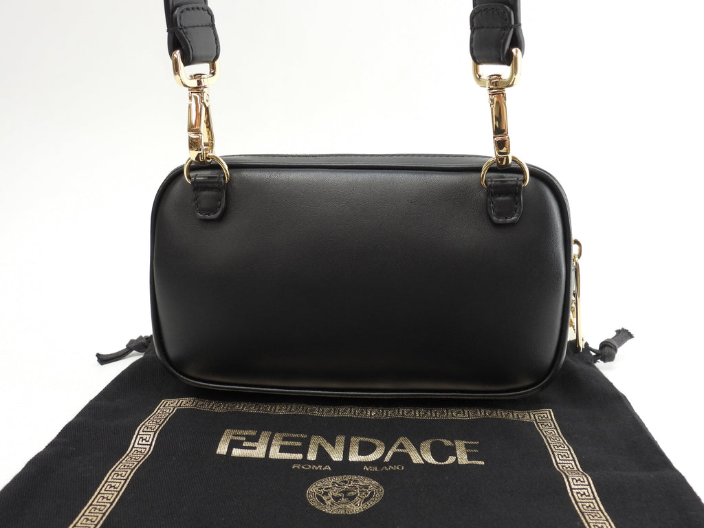 Fendi x Versace Pochette Fendace Pelle Nera Borsa a Tracolla Inutilizzata @ 1