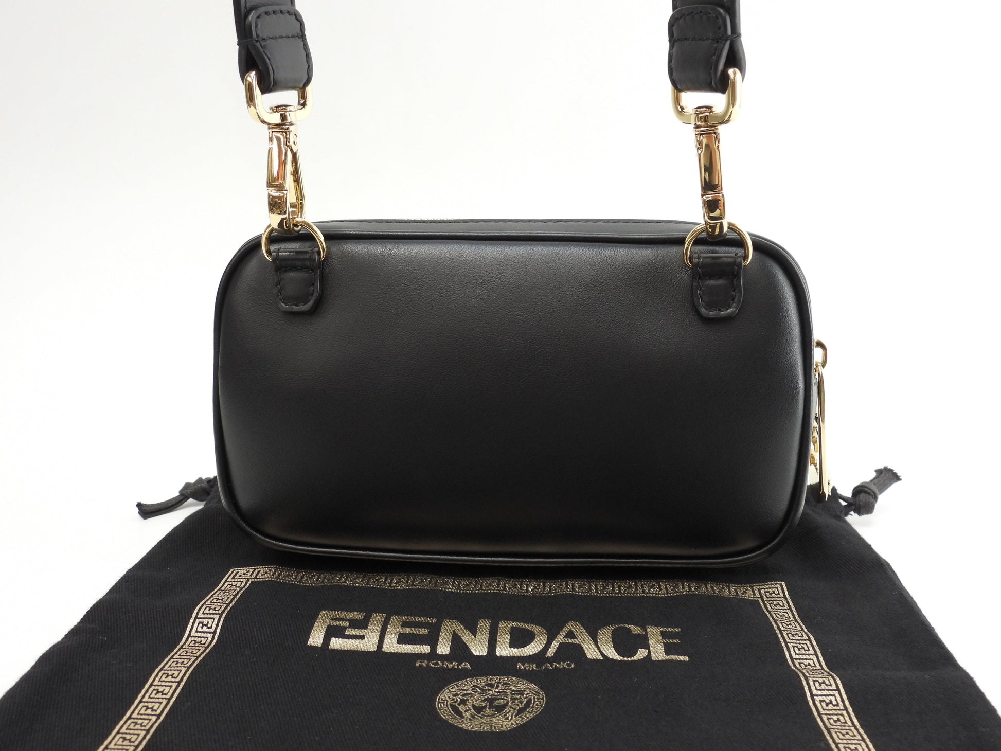 Fendi x Versace Pochette Fendace Pelle Nera Borsa a Tracolla Inutilizzata @ 1