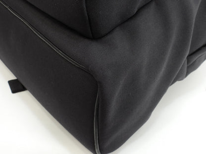 Zaino Saint Laurent con stelle in nylon e pelle nera, borsa a tracolla, in ottime condizioni @ 3