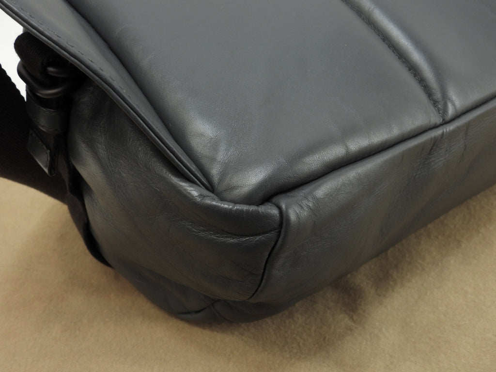 Bottega Veneta marsupio grande in pelle Intrecciato grigio, usato pochissimo @B04047843D