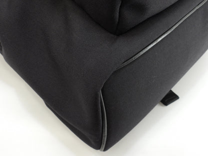 Zaino Saint Laurent con stelle in nylon e pelle nera, borsa a tracolla, in ottime condizioni @ 3