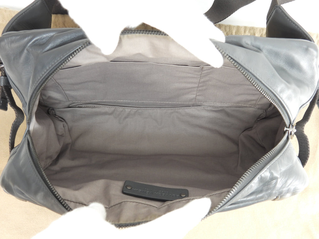 Bottega Veneta marsupio grande in pelle Intrecciato grigio, usato pochissimo @B04047843D