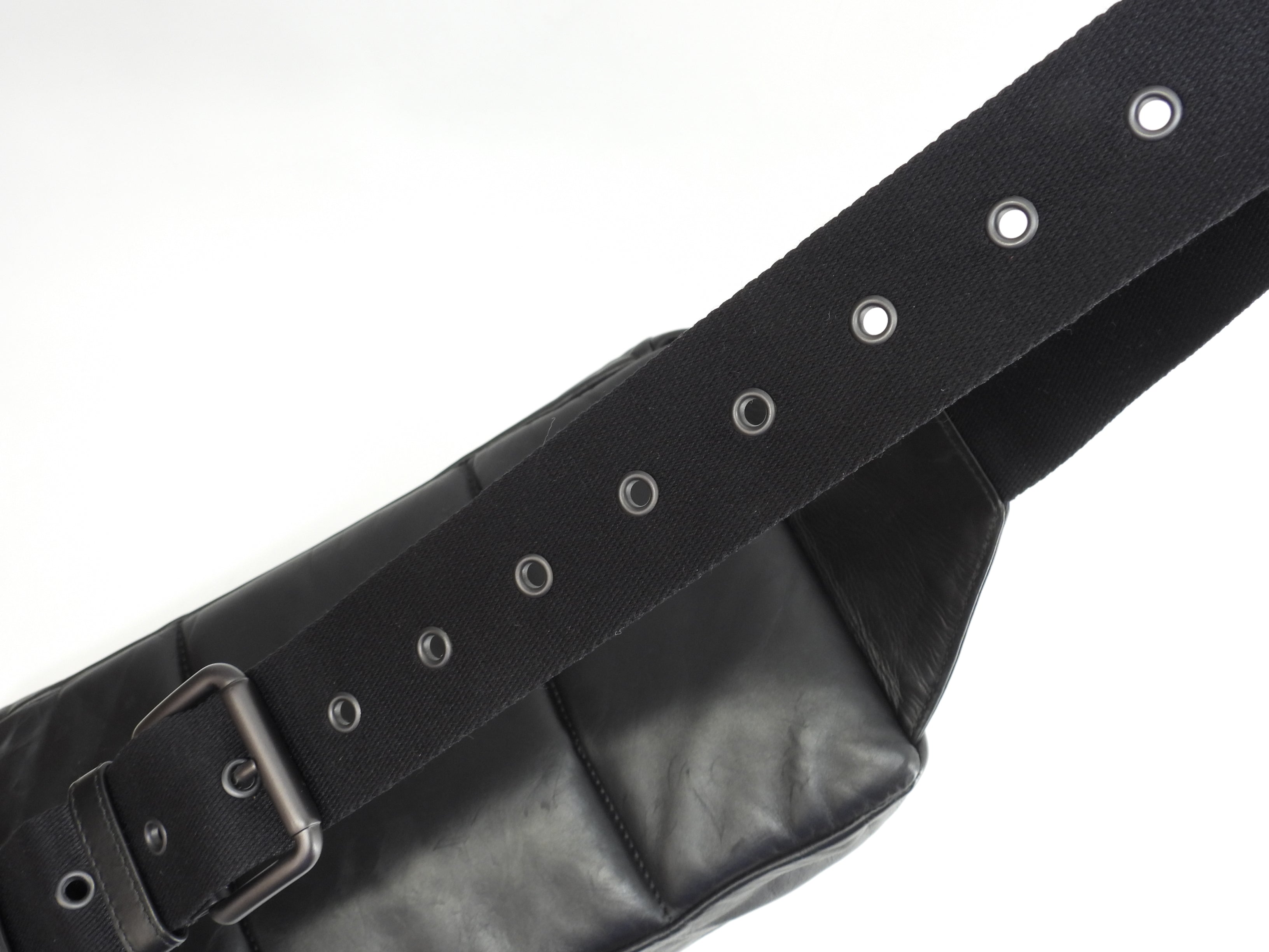 Bottega Veneta marsupio medio in pelle Intrecciato nero marsupio a tracolla @B03656004Q