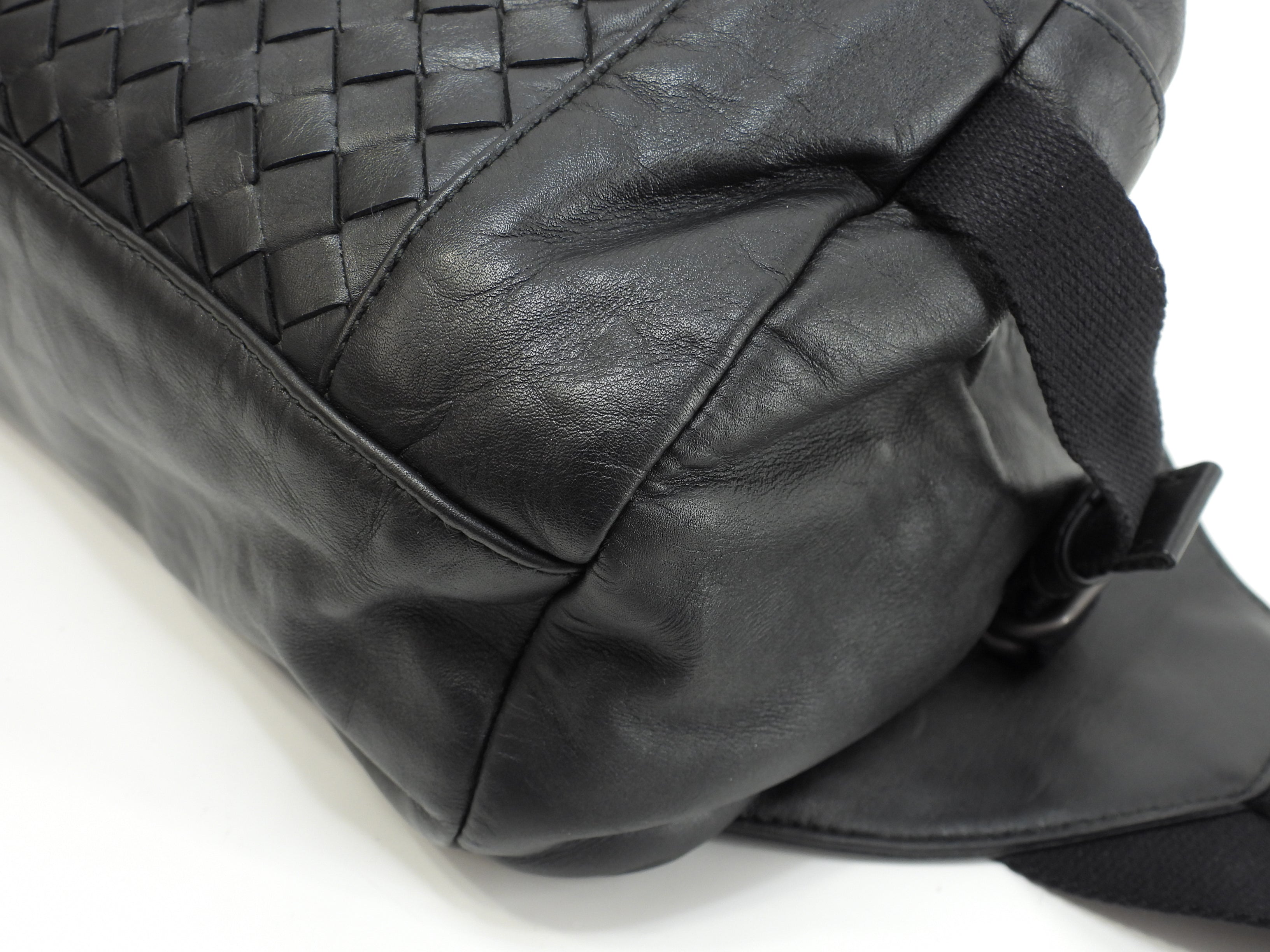 Bottega Veneta marsupio medio in pelle Intrecciato nero marsupio a tracolla @B03656004Q