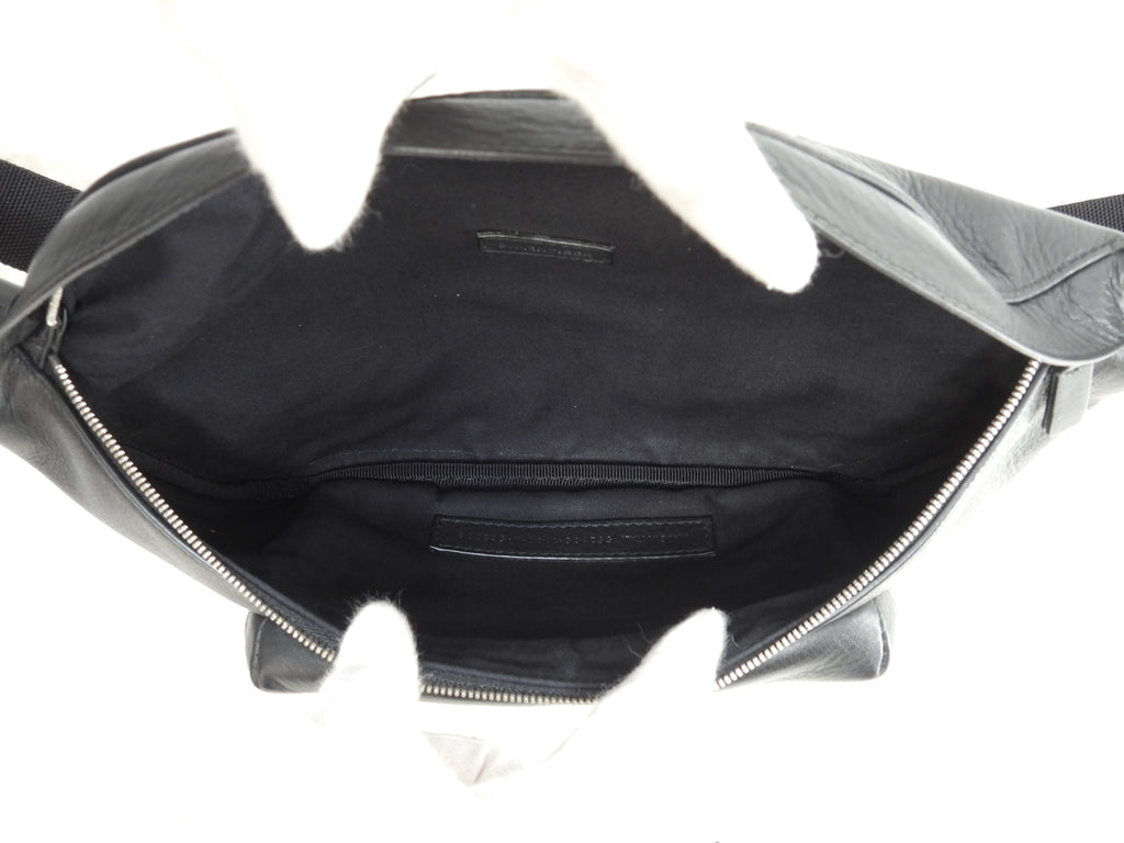 Balenciaga Marsupio Everyday Pelle Nera Logo Bianco Borsa a tracolla condizioni perfette @ 43