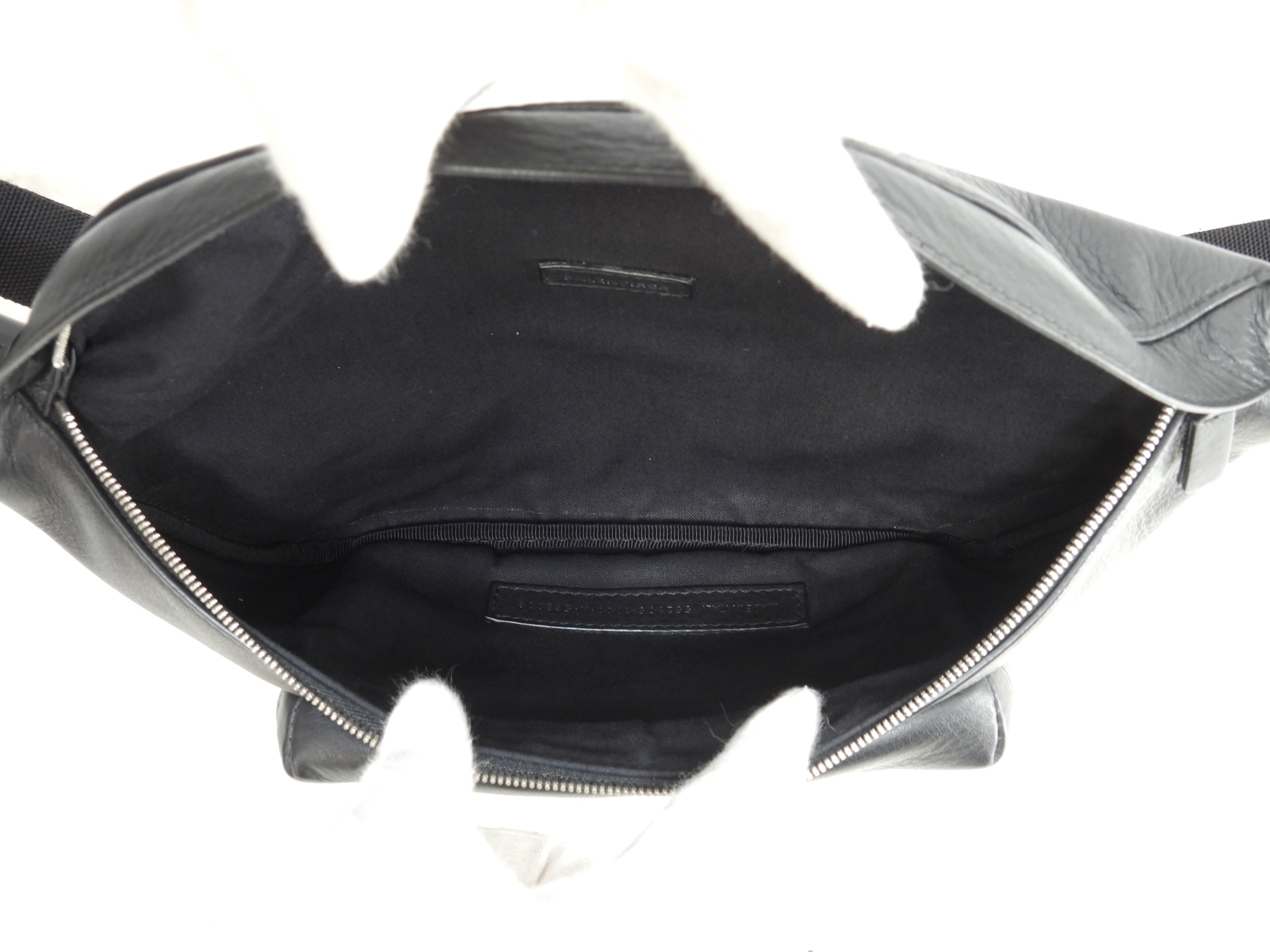 Balenciaga Marsupio Everyday Pelle Nera Logo Bianco Borsa a tracolla condizioni perfette @ 43
