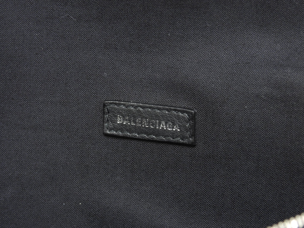 Balenciaga Marsupio Everyday Pelle Nera Logo Bianco Borsa a tracolla condizioni perfette @ 43