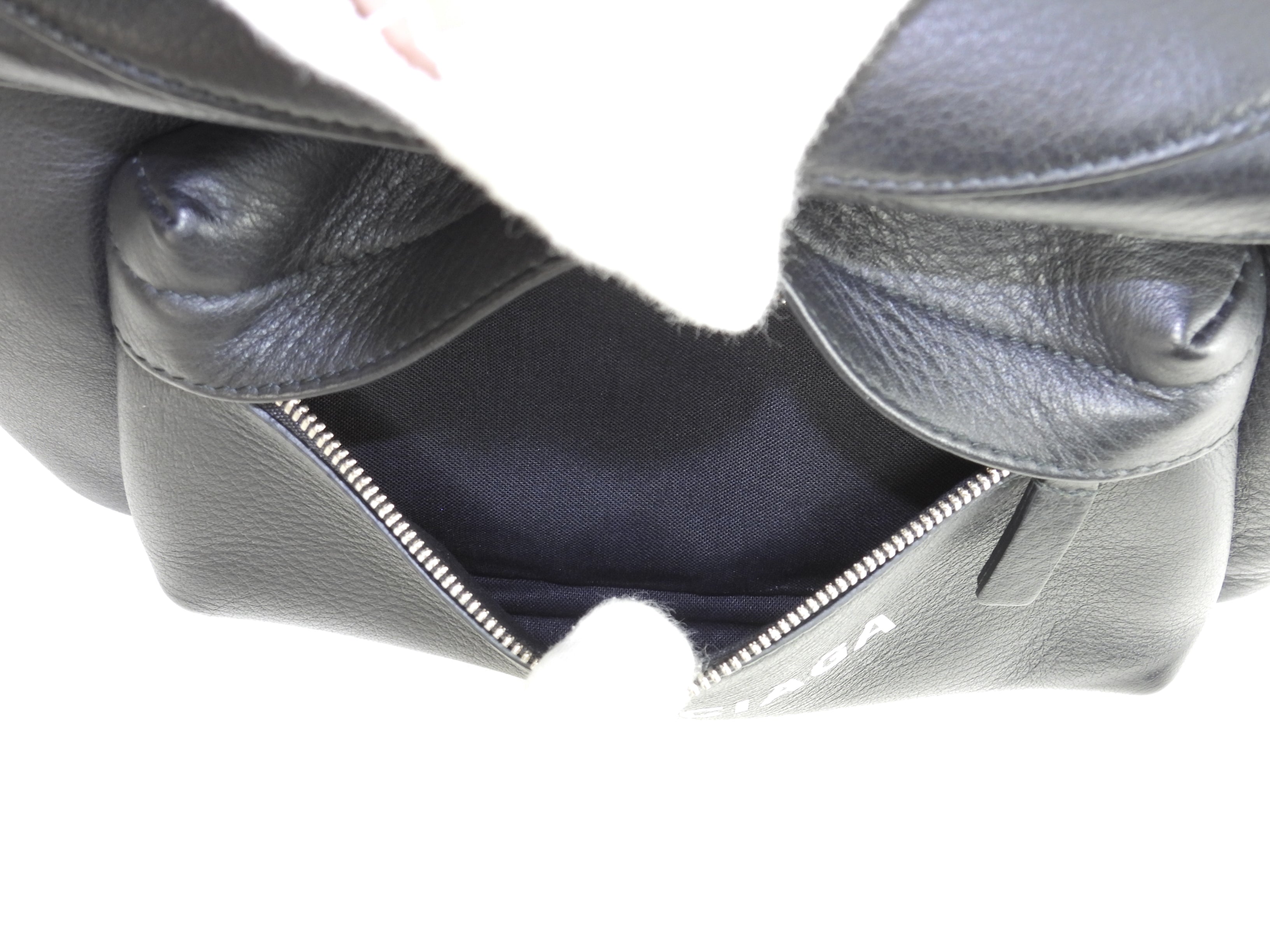 Balenciaga Marsupio Everyday Pelle Nera Logo Bianco Borsa a tracolla condizioni perfette @ 43