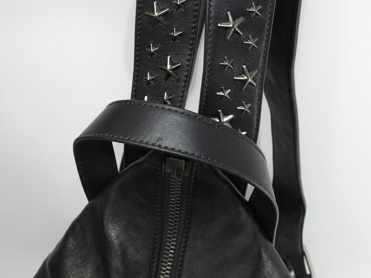 Jimmy Choo Fitzroy, zaino in pelle nera con borchie a stella, condizioni eccellenti @MDM0CL