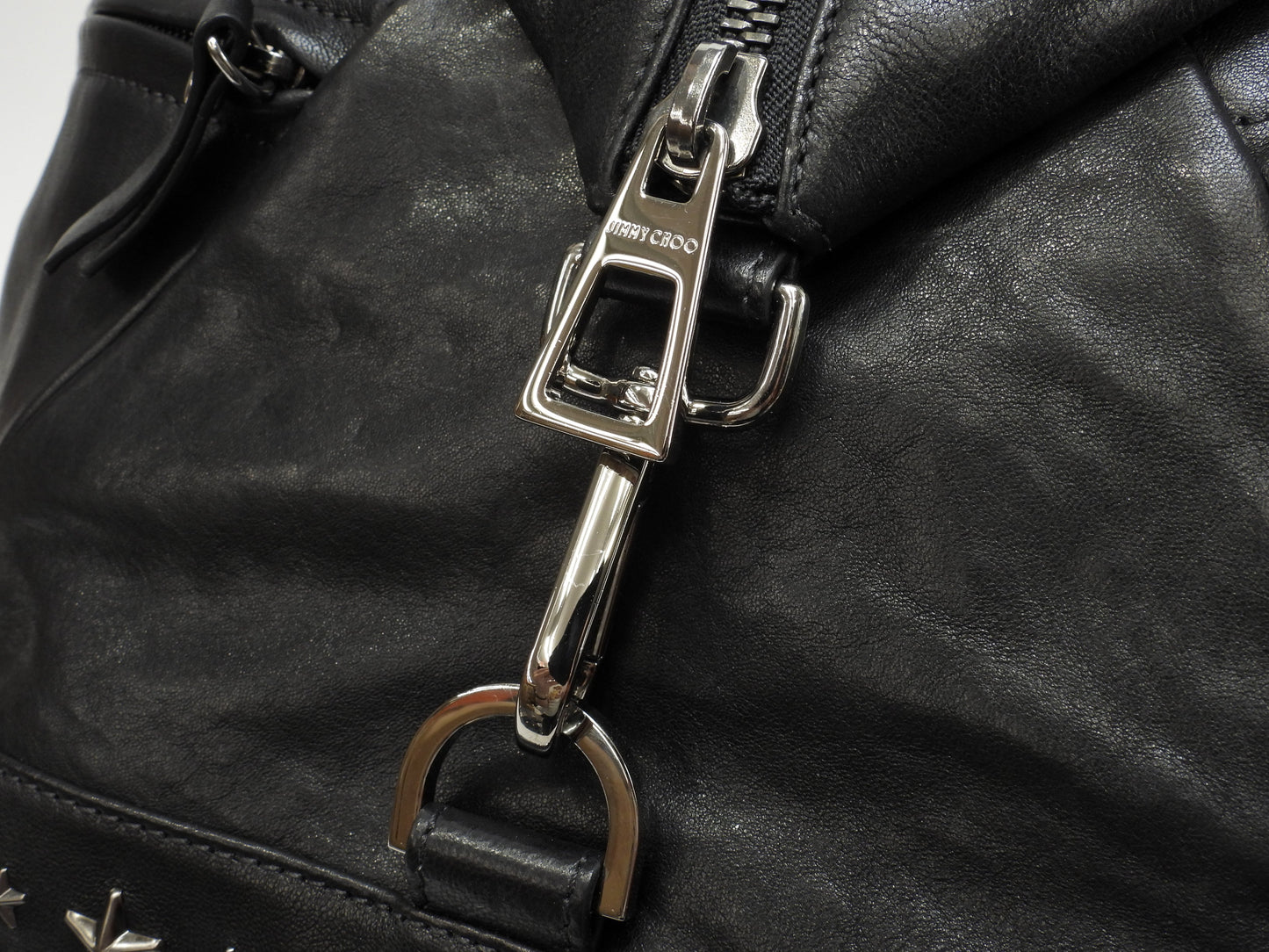 Jimmy Choo Fitzroy, zaino in pelle nera con borchie a stella, condizioni eccellenti @MDM0CL