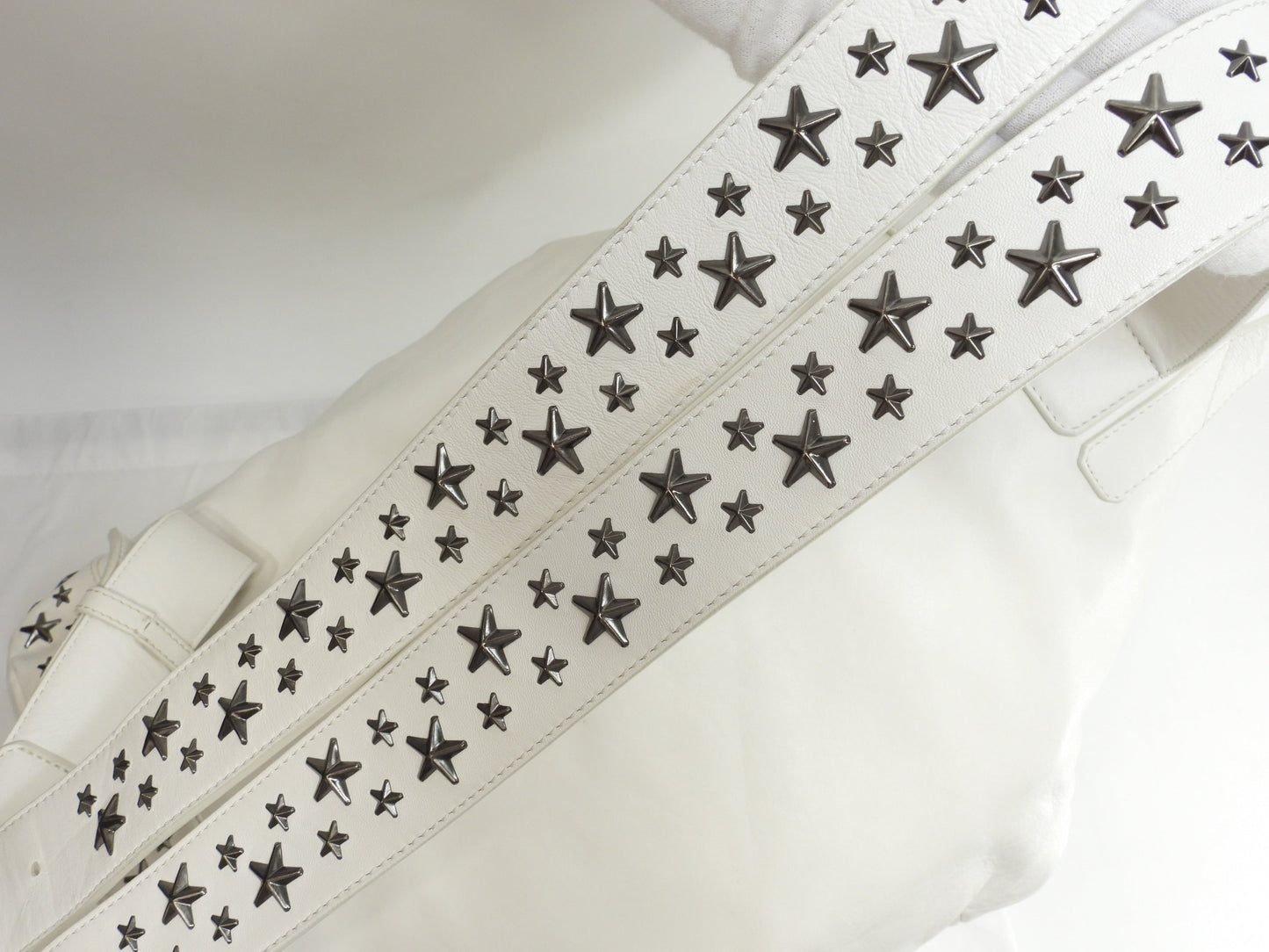 Zaino Jimmy Choo Fitzroy in pelle bianca con borchie a stella @V9PSND