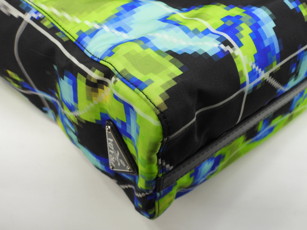 Prada borsa tote grande da uomo in nylon giallo, nero e blu, pelle nera, tracolla, ottime condizioni @250 2