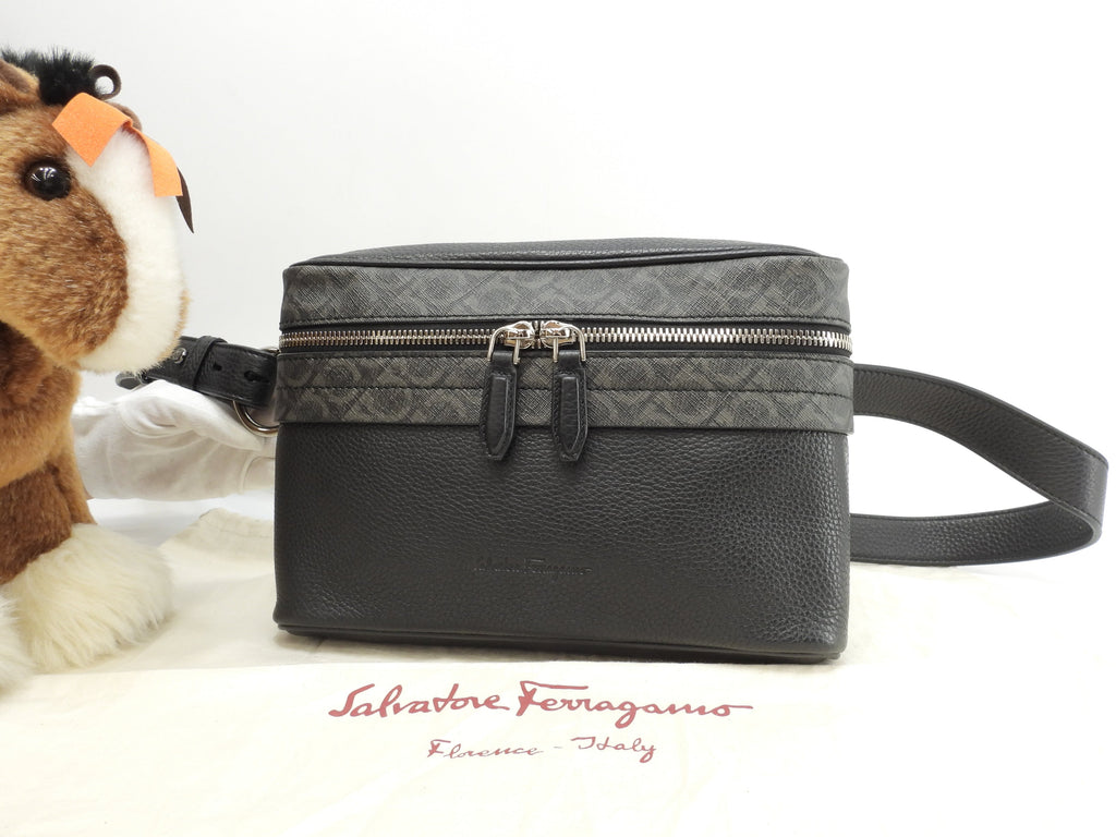 Salvatore Ferragamo Marsupio Gancini Pelle PVC Nera Bum Bag Come Nuovo@ 21