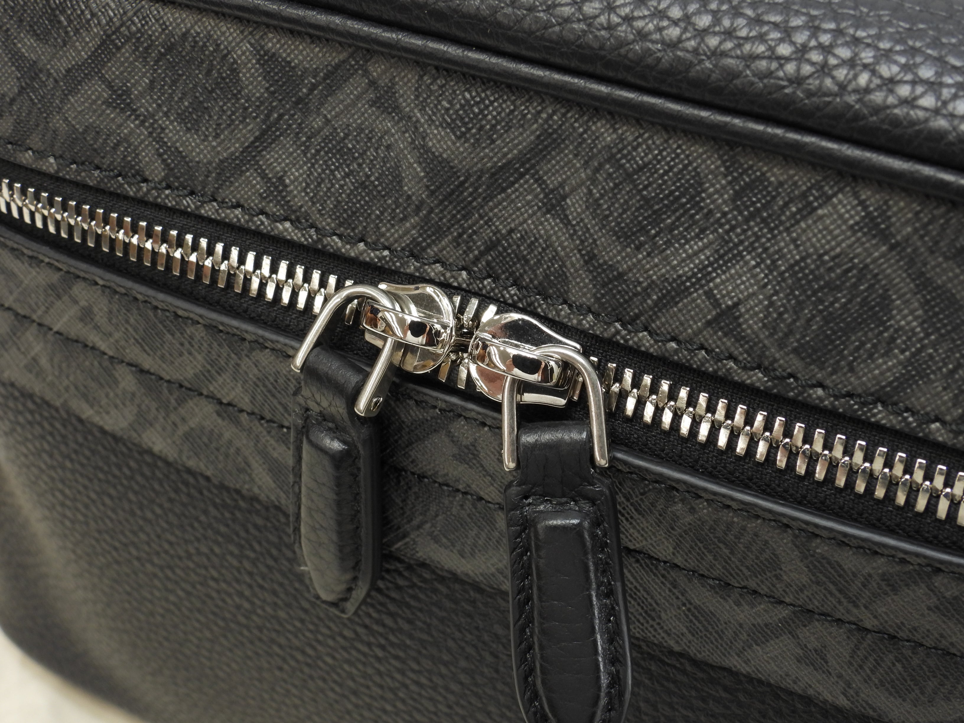 Salvatore Ferragamo Marsupio Gancini Pelle PVC Nera Bum Bag Come Nuovo@ 21