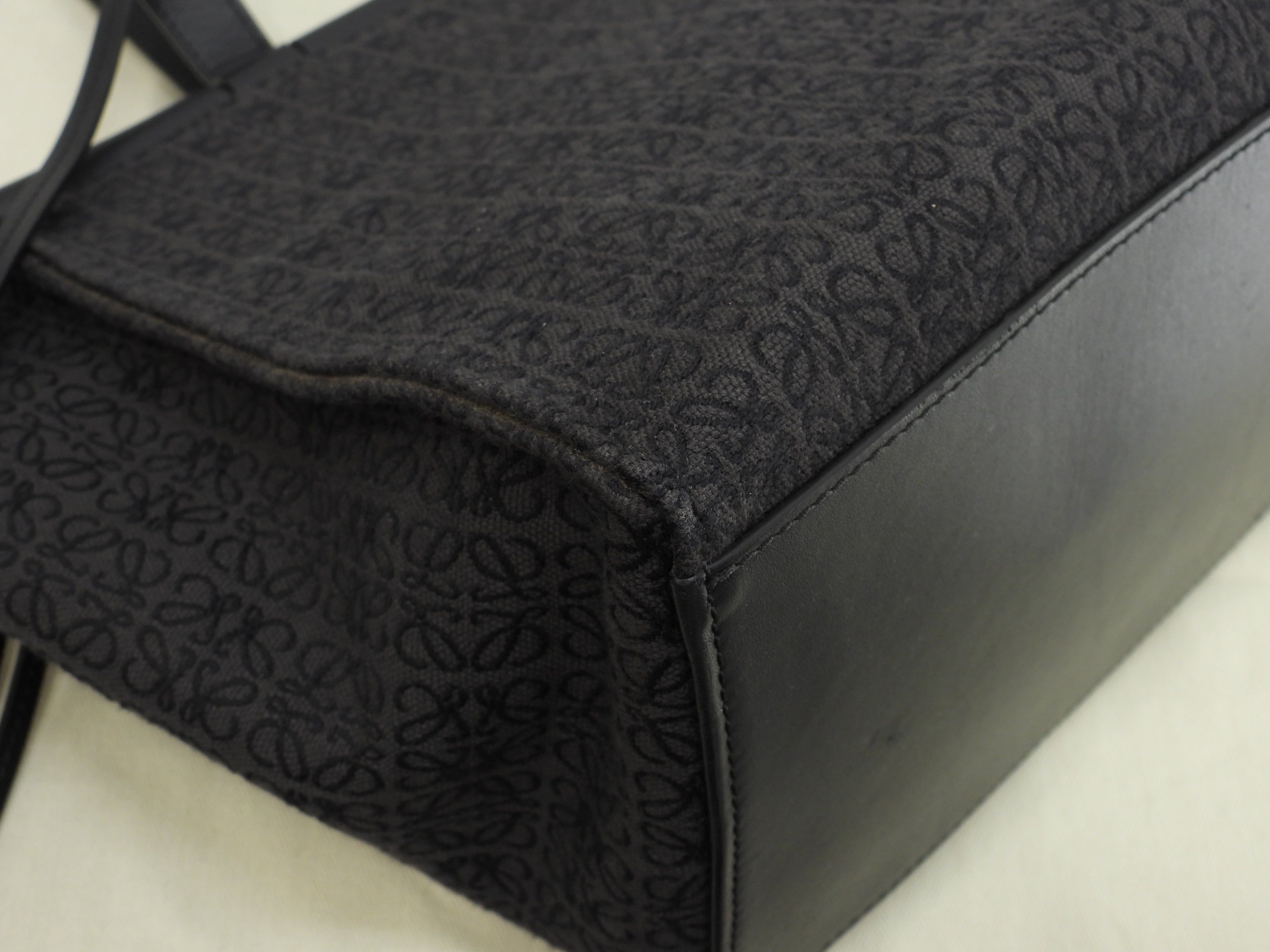 Borsa Tote Loewe Cushion Small Anagram Ripetuto Jacquard/Pelle Nera Tracolla@702125