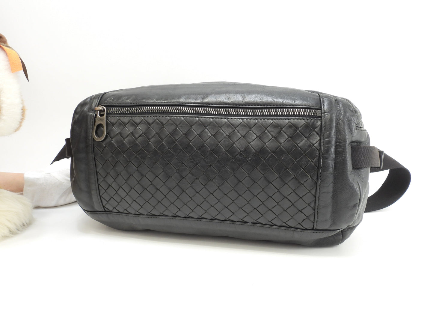 Bottega Veneta marsupio Intrecciato in pelle nera con marsupio a tracolla @B03658988E