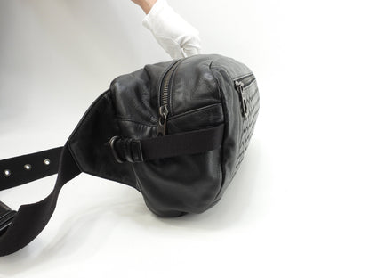 Bottega Veneta marsupio Intrecciato in pelle nera con marsupio a tracolla @B03658988E