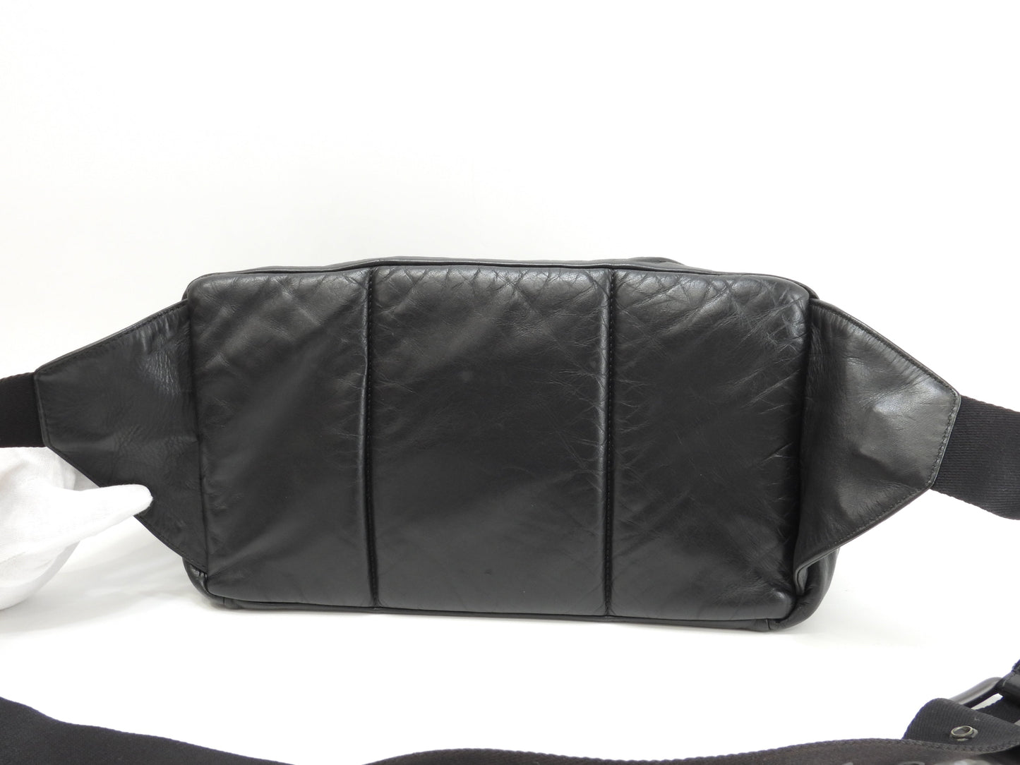 Bottega Veneta marsupio Intrecciato in pelle nera con marsupio a tracolla @B03658988E
