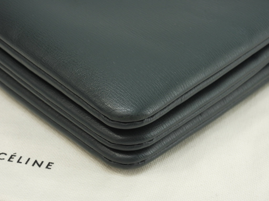 Celine Trio Small in pelle goffrata verde, pochette a tracolla @S-GA-4117