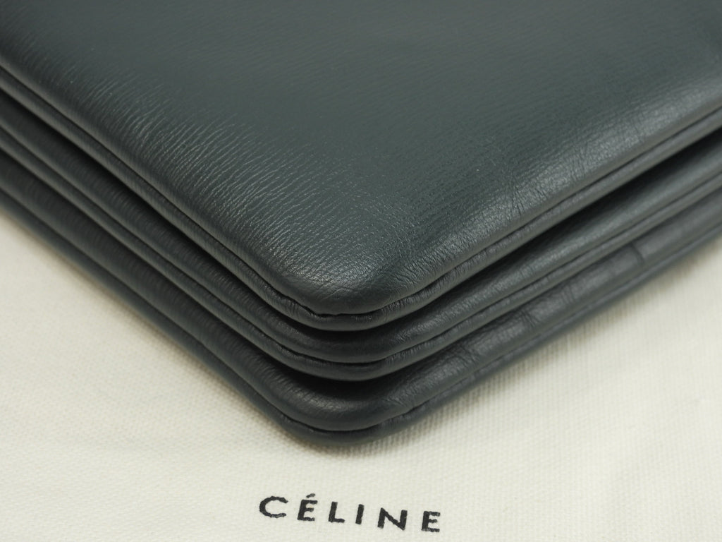 Celine Trio Small in pelle goffrata verde, pochette a tracolla @S-GA-4117