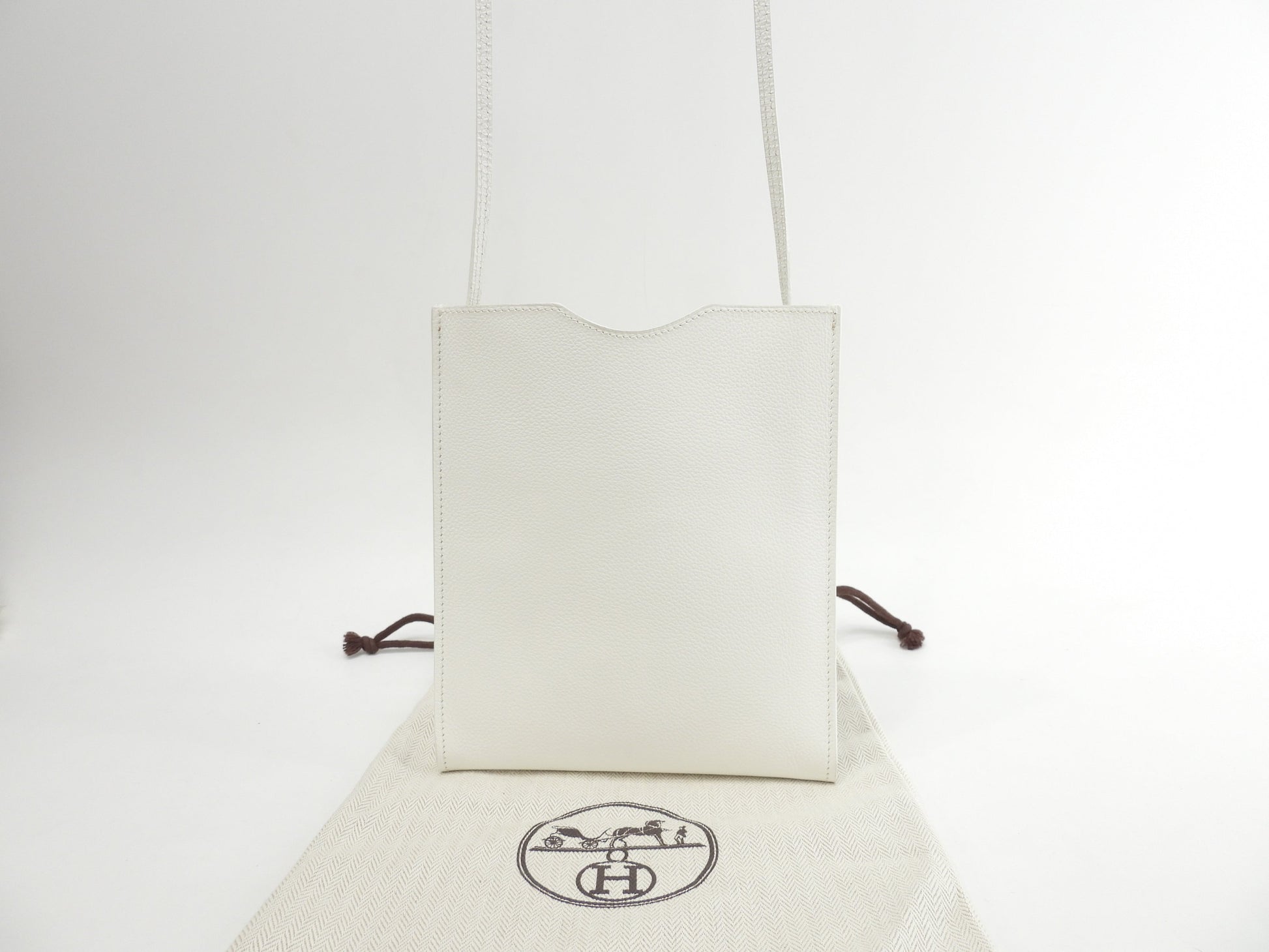 Hermès Onimaitou Pochette, pelle bianca, borsa a tracolla/tracollina, ottime condizioni @ 9