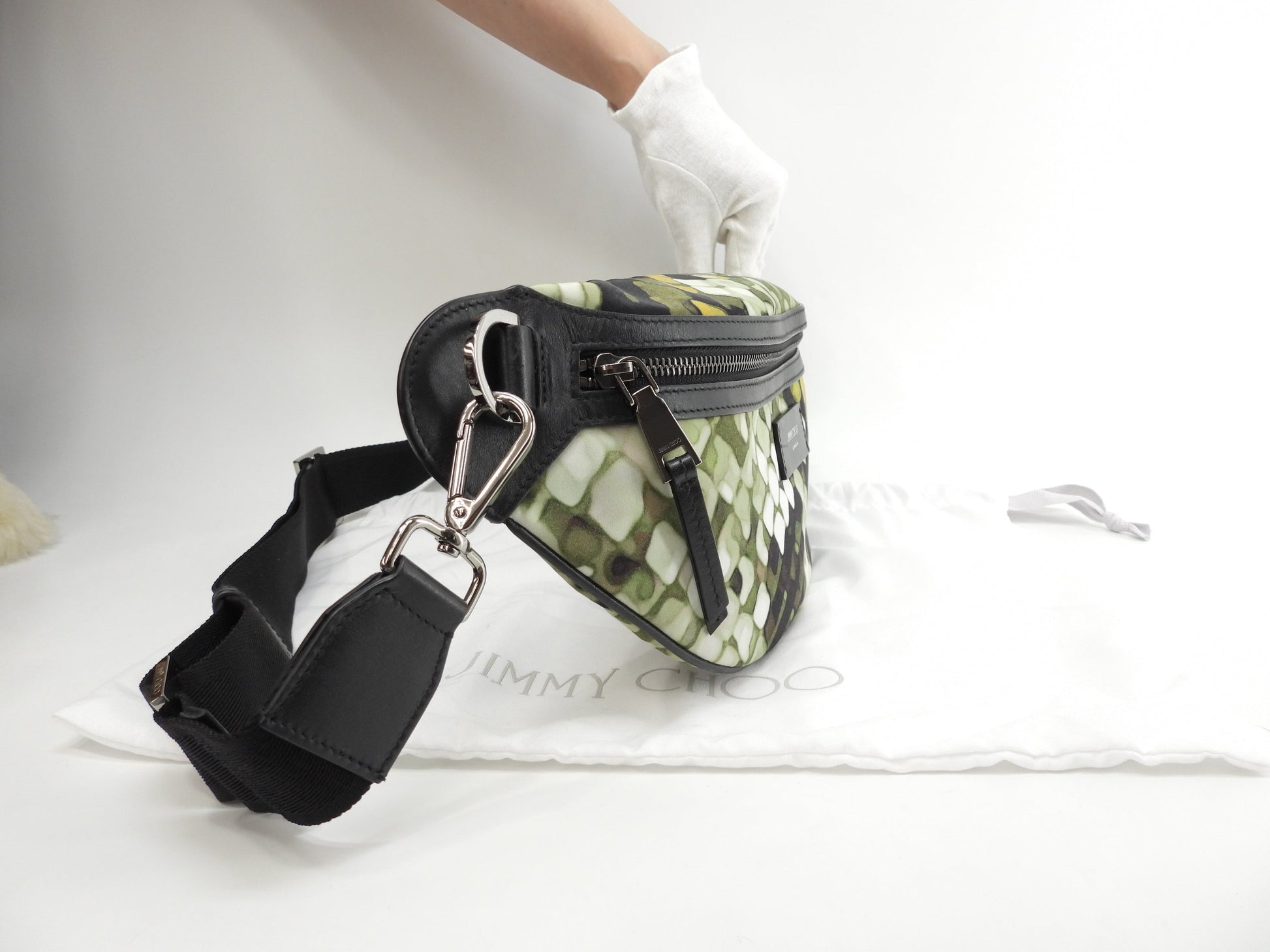 Jimmy Choo marsupio York in nylon verde con dettagli in pelle nera - marsupio MVGYMV