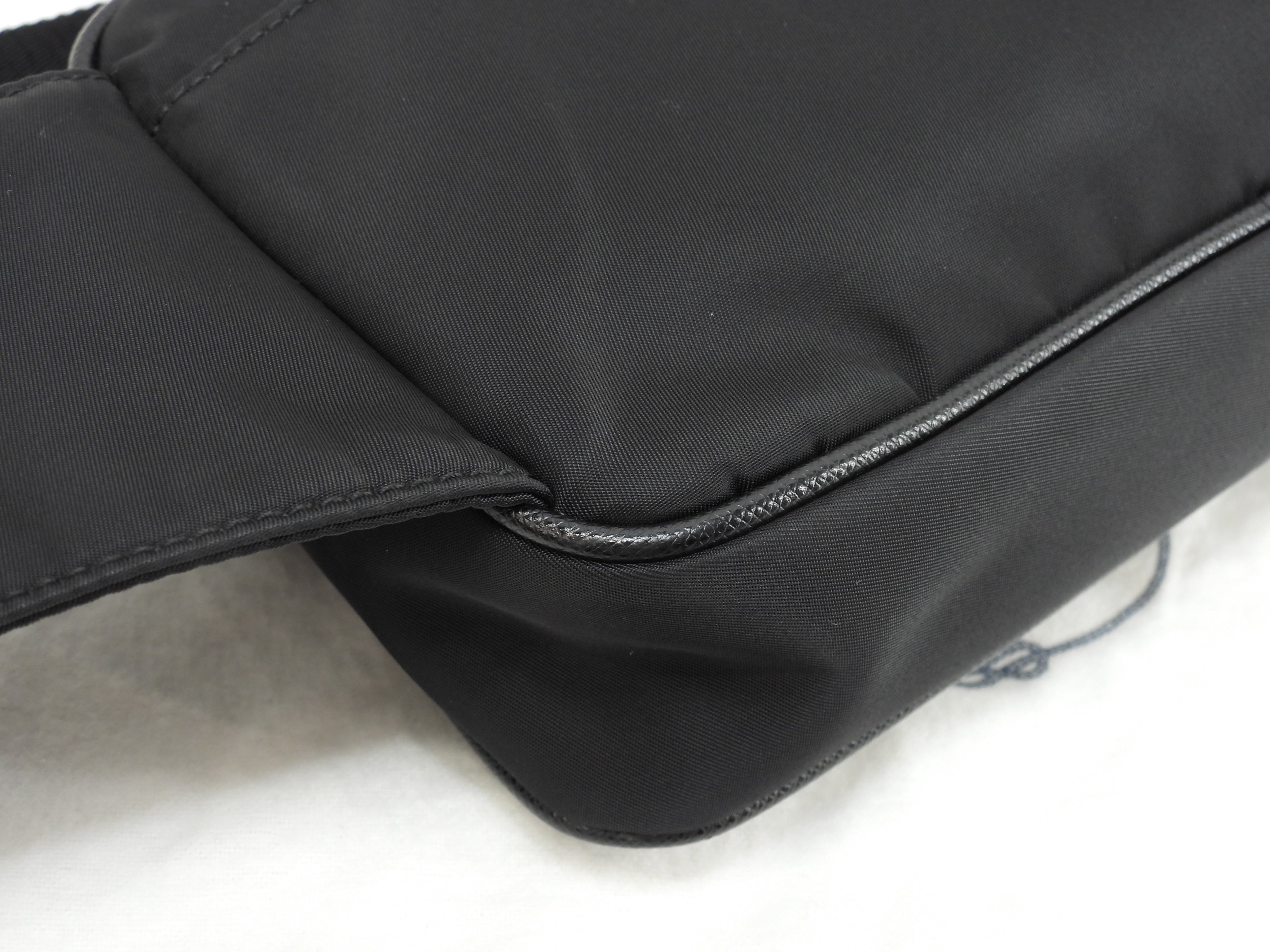 Prada borsa a tracolla gialla triangolo nylon nero marsupio waist bag hip bag ottime condizioni@250