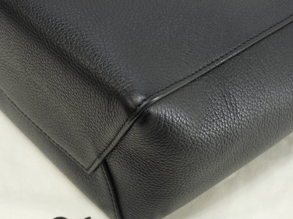 Celine Sangle Bucket Small in pelle nera, borsa a tracolla, hobo, ottime condizioni @ 28