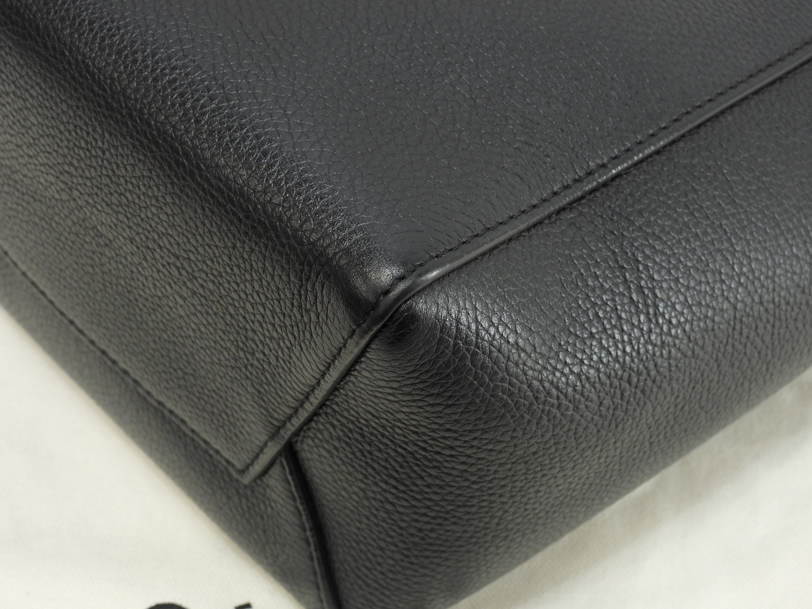Celine Sangle Bucket Small in pelle nera, borsa a tracolla, hobo, ottime condizioni @ 28