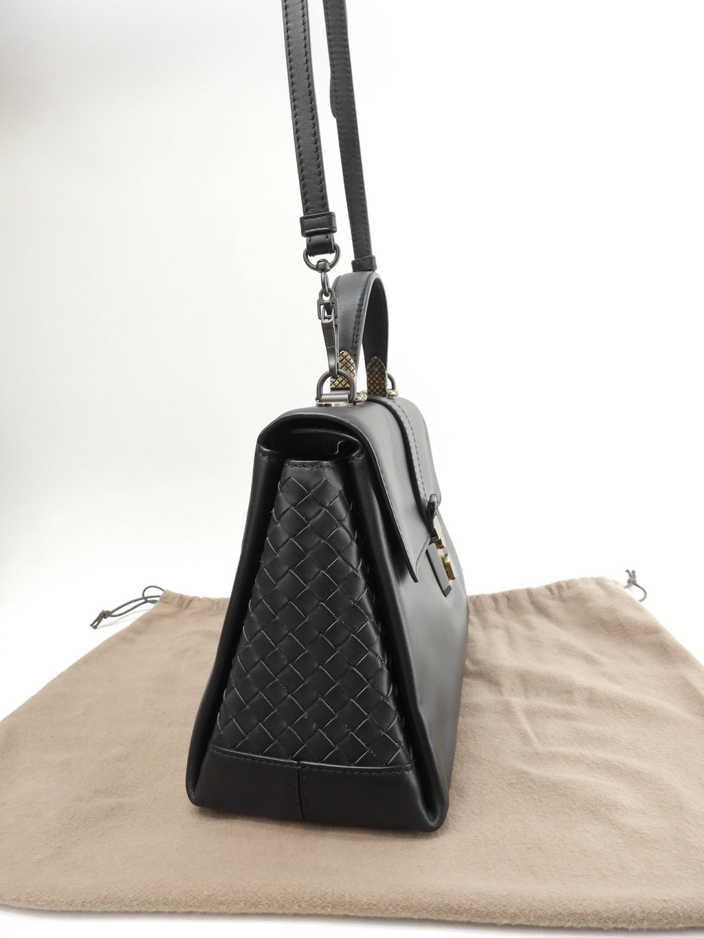 Bottega Veneta Pizza MM Intrecciato Pelle Nera Borsa a Mano con Tracolla Ottime Condizioni @B07357382I