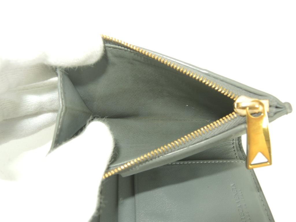 Bottega Veneta - Portafoglio Cassette in pelle grigia, a 2 scomparti, compatto, in ottime condizioni @A00034351Z