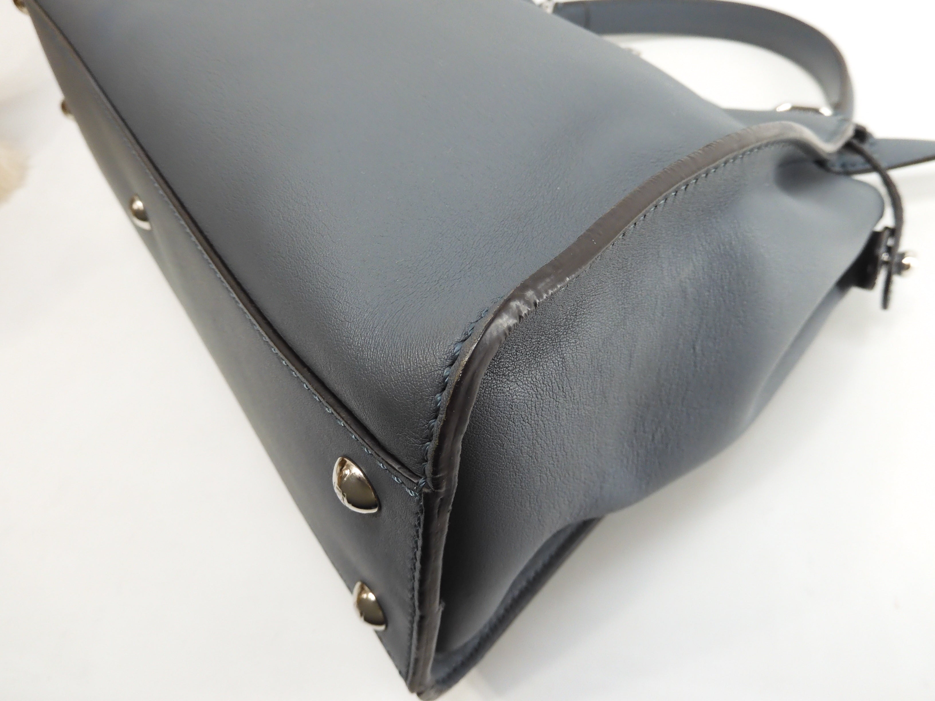 FENDI Peekaboo Regular Pelle Grigio-azzurra Borsa a mano con tracolla Condizioni eccellenti @ 3