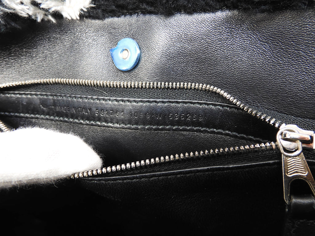 Balenciaga borsa tote Everyday in montone nero e bianco con tracolla @ 27