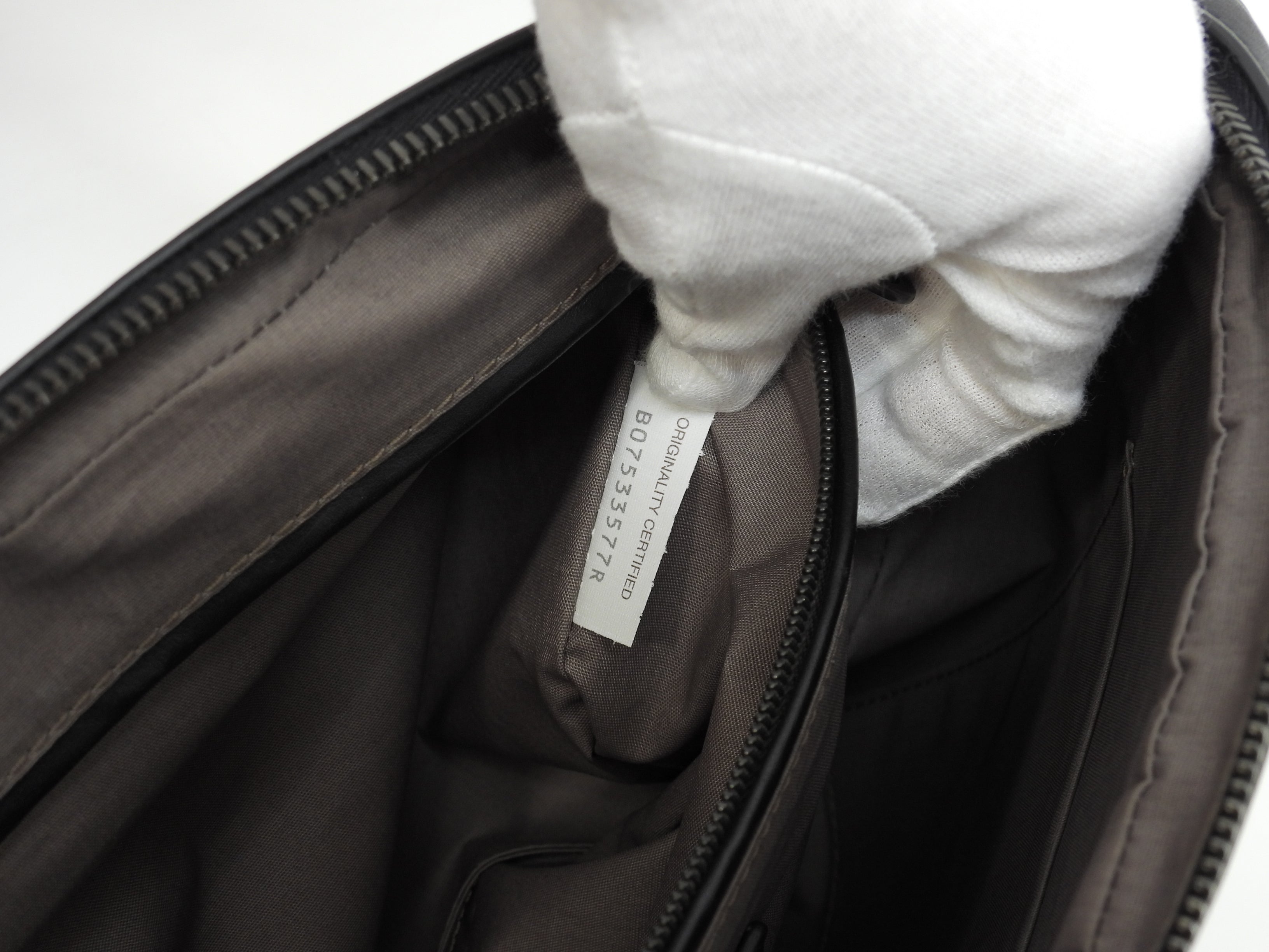 Bottega Veneta Pochette in pelle nera Intrecciato, second bag, ottime condizioni@B07533577R