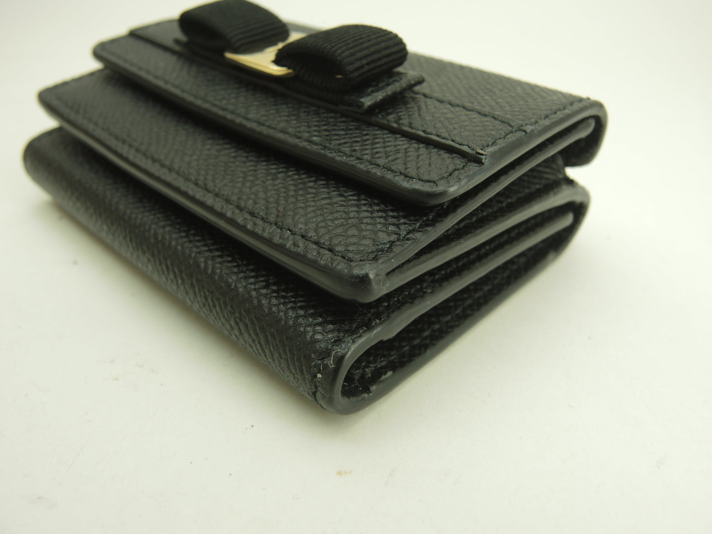 Ferragamo Portafoglio Mini Edizione Limitata Giappone Vara Bow in Pelle Nera Portafoglio a 3 ante Inutilizzato@JL-22D951