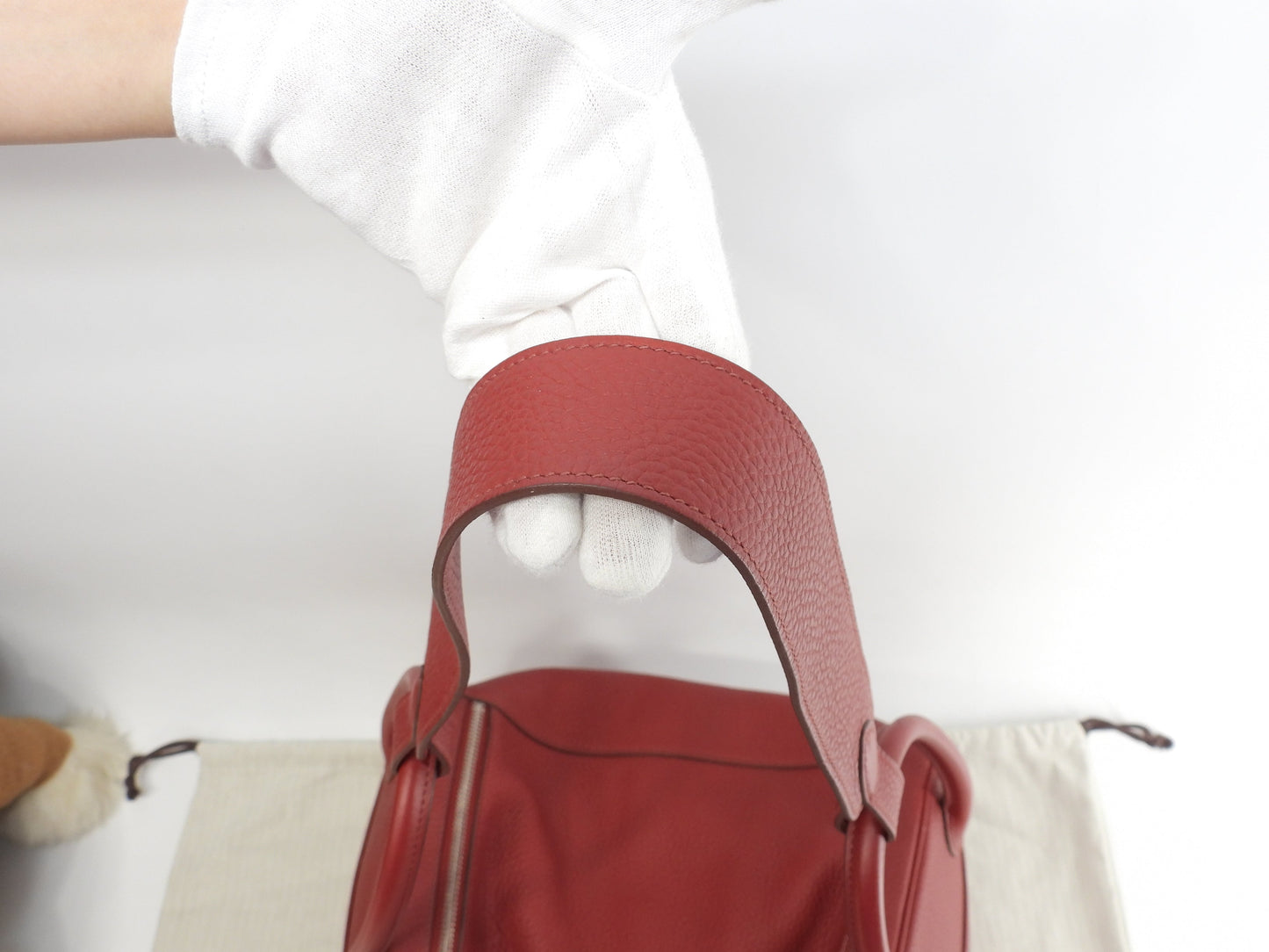 Hermès Lindy 34 in Taurillon Clemence, rosso, borsa a mano e a tracolla @□Q 3