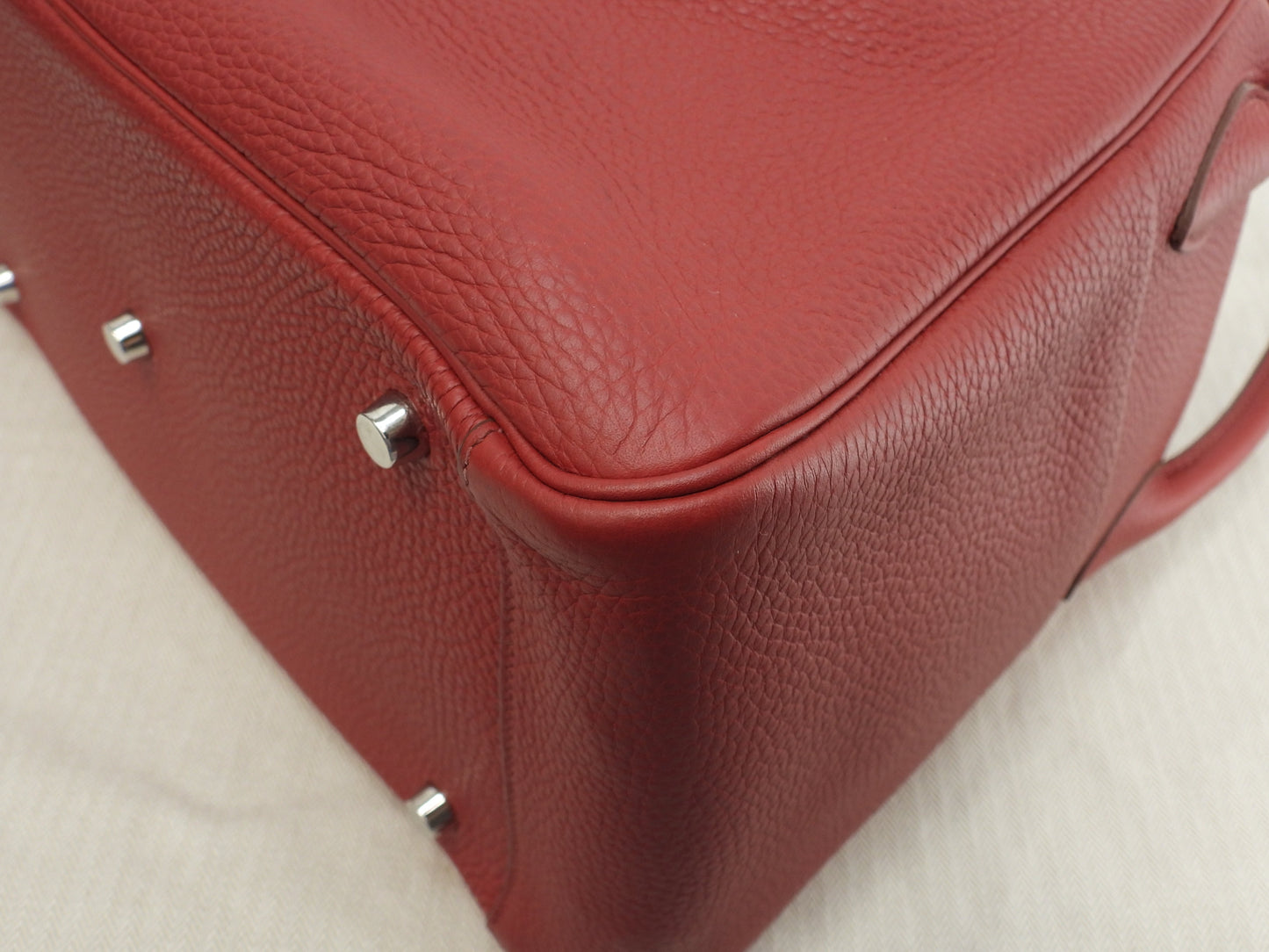 Hermès Lindy 34 in Taurillon Clemence, rosso, borsa a mano e a tracolla @□Q 3