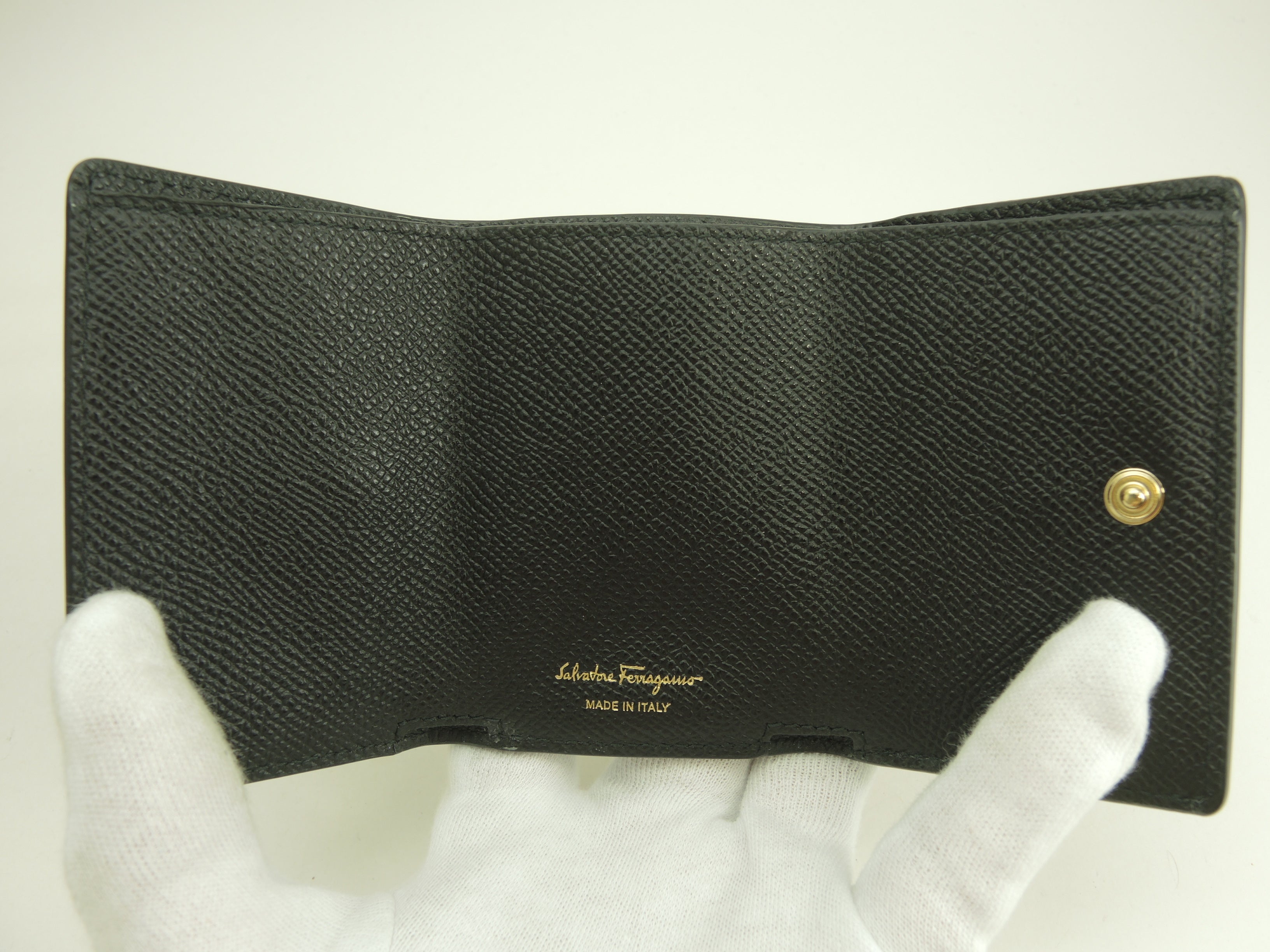 Ferragamo Portafoglio Mini Edizione Limitata Giappone Vara Bow in Pelle Nera Portafoglio a 3 ante Inutilizzato@JL-22D951