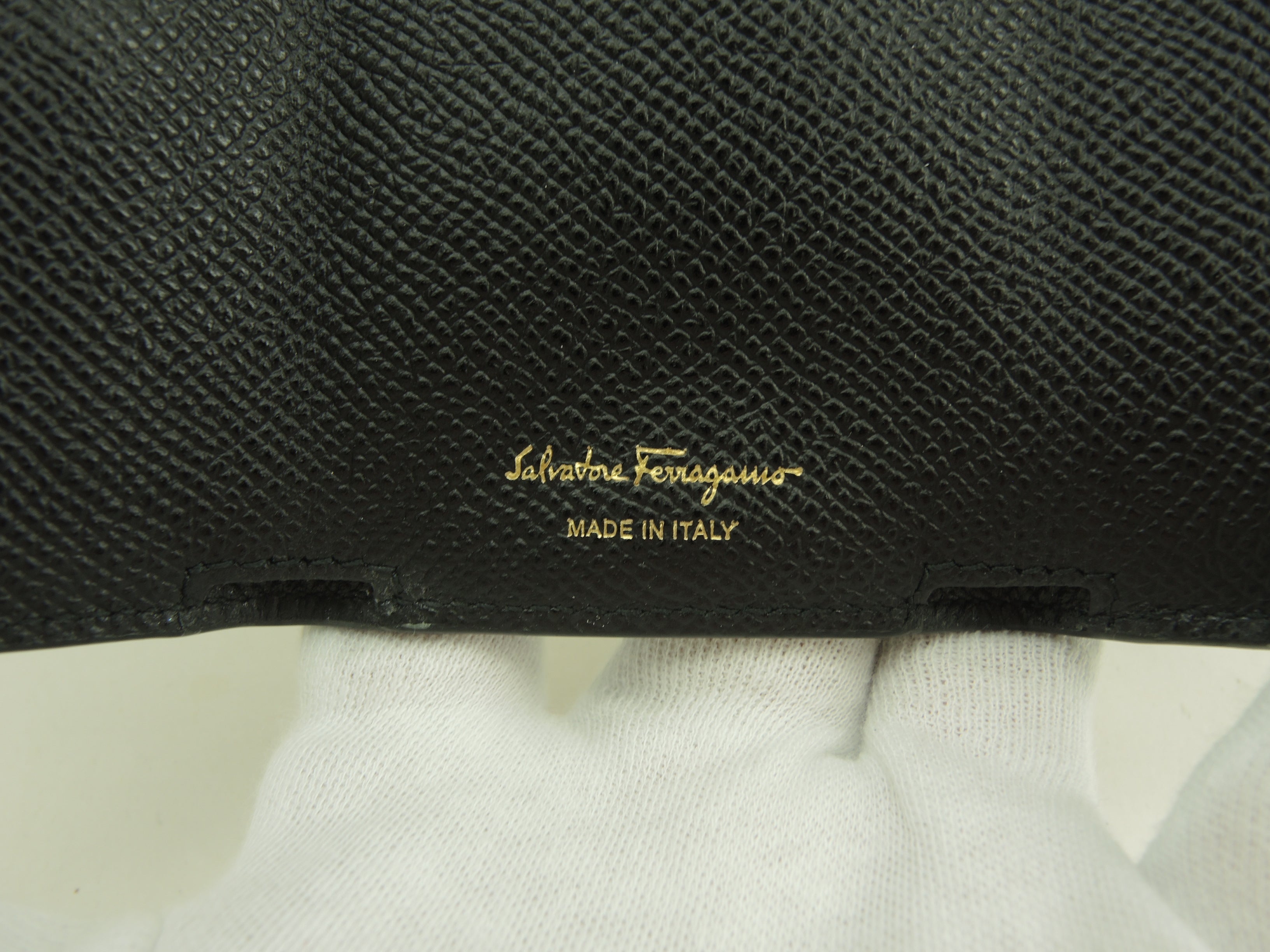 Ferragamo Portafoglio Mini Edizione Limitata Giappone Vara Bow in Pelle Nera Portafoglio a 3 ante Inutilizzato@JL-22D951