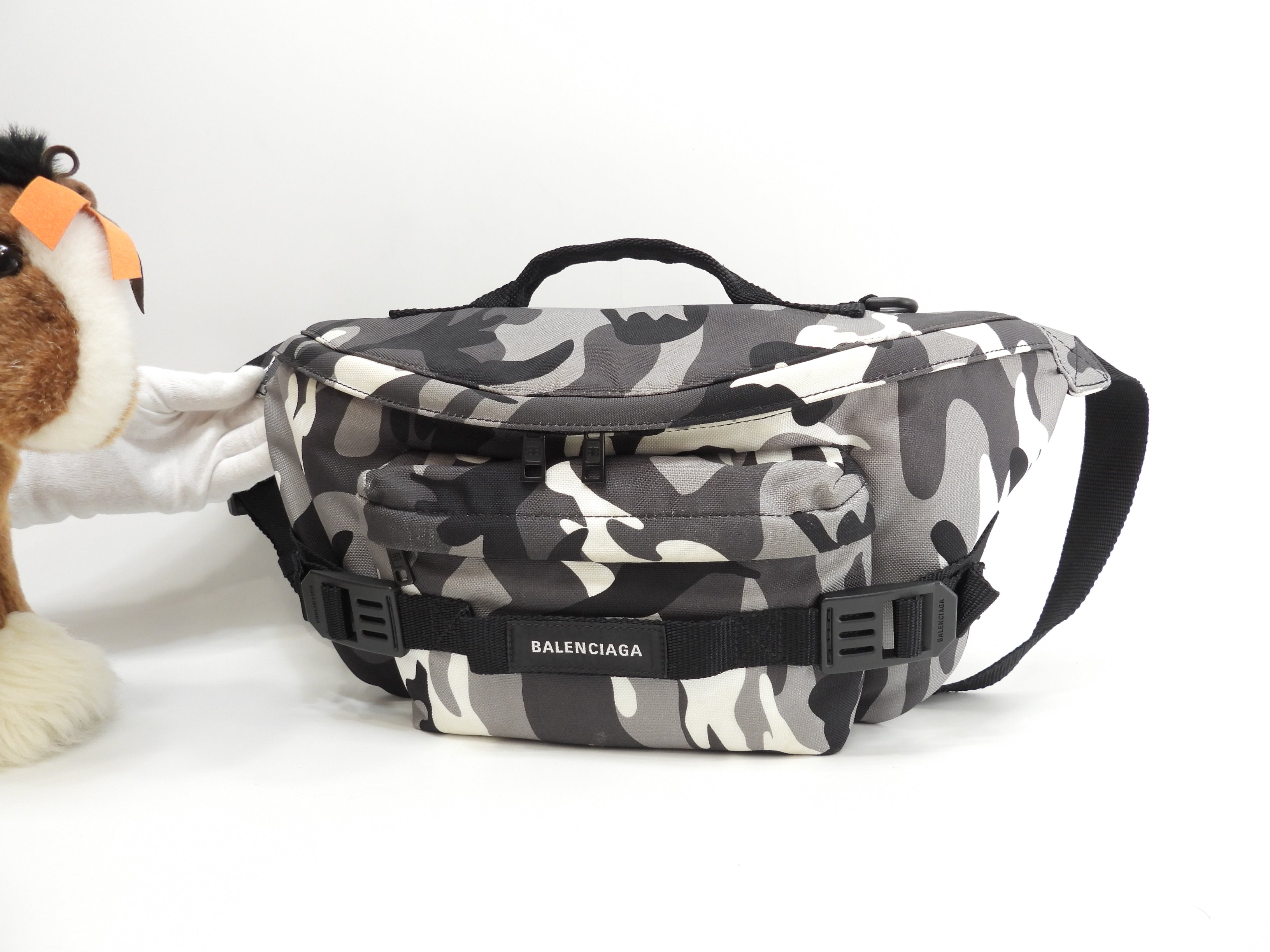 Balenciaga marsupio Every Day in nylon nero e bianco, in ottime condizioni @ 46