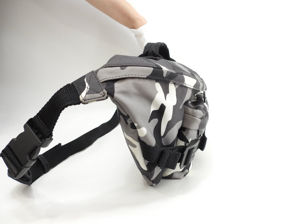 Balenciaga marsupio Every Day in nylon nero e bianco, in ottime condizioni @ 46