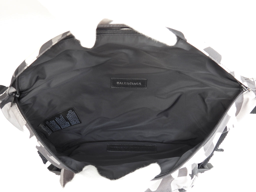 Balenciaga marsupio Every Day in nylon nero e bianco, in ottime condizioni @ 46