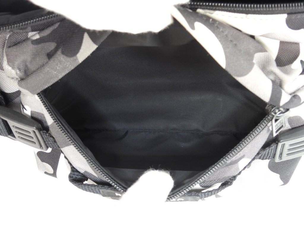 Balenciaga marsupio Every Day in nylon nero e bianco, in ottime condizioni @ 46