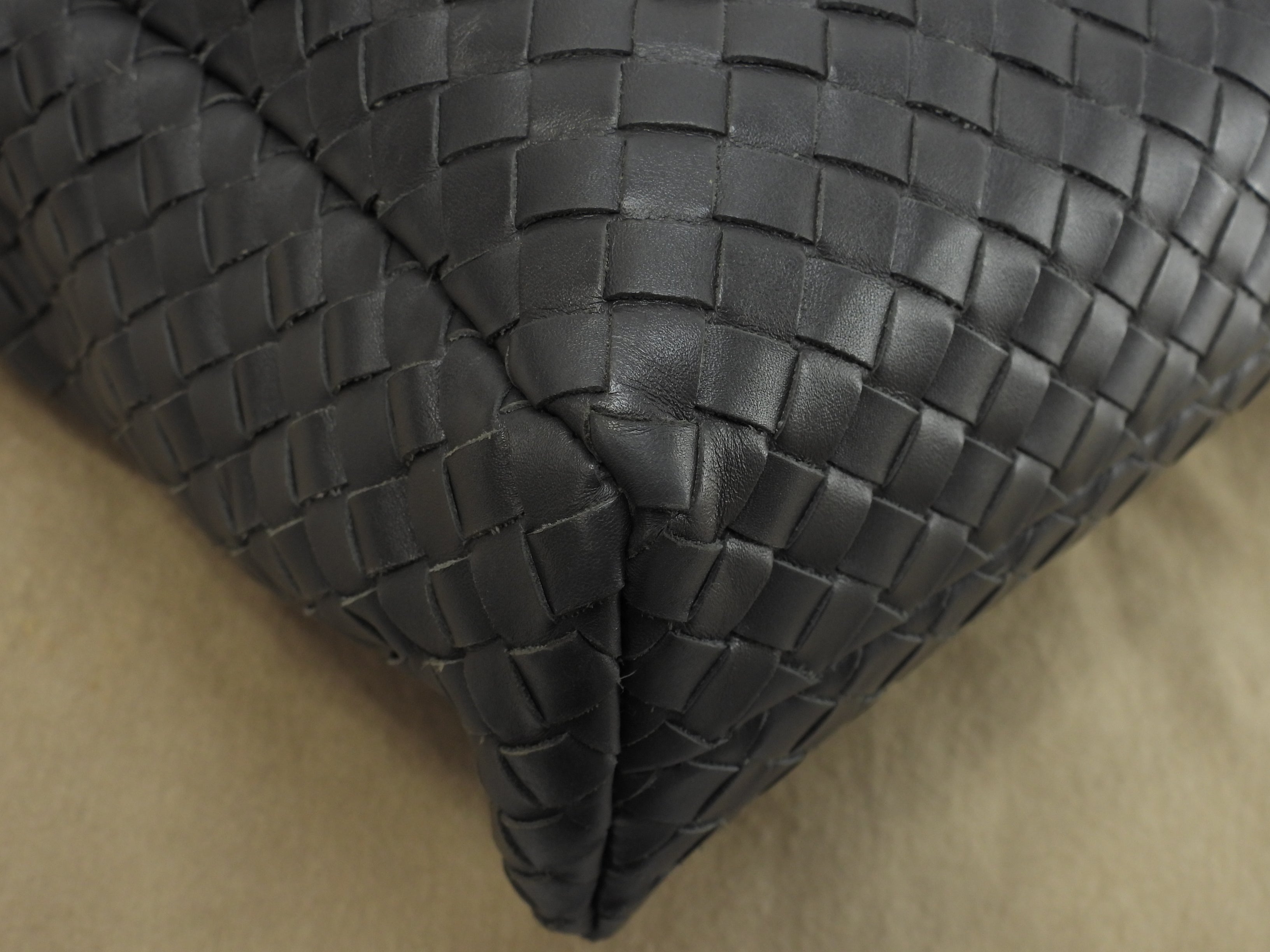 Bottega Veneta ventiquattrore Intrecciato in pelle grigia, cartella, ottime condizioni @B02225646Z