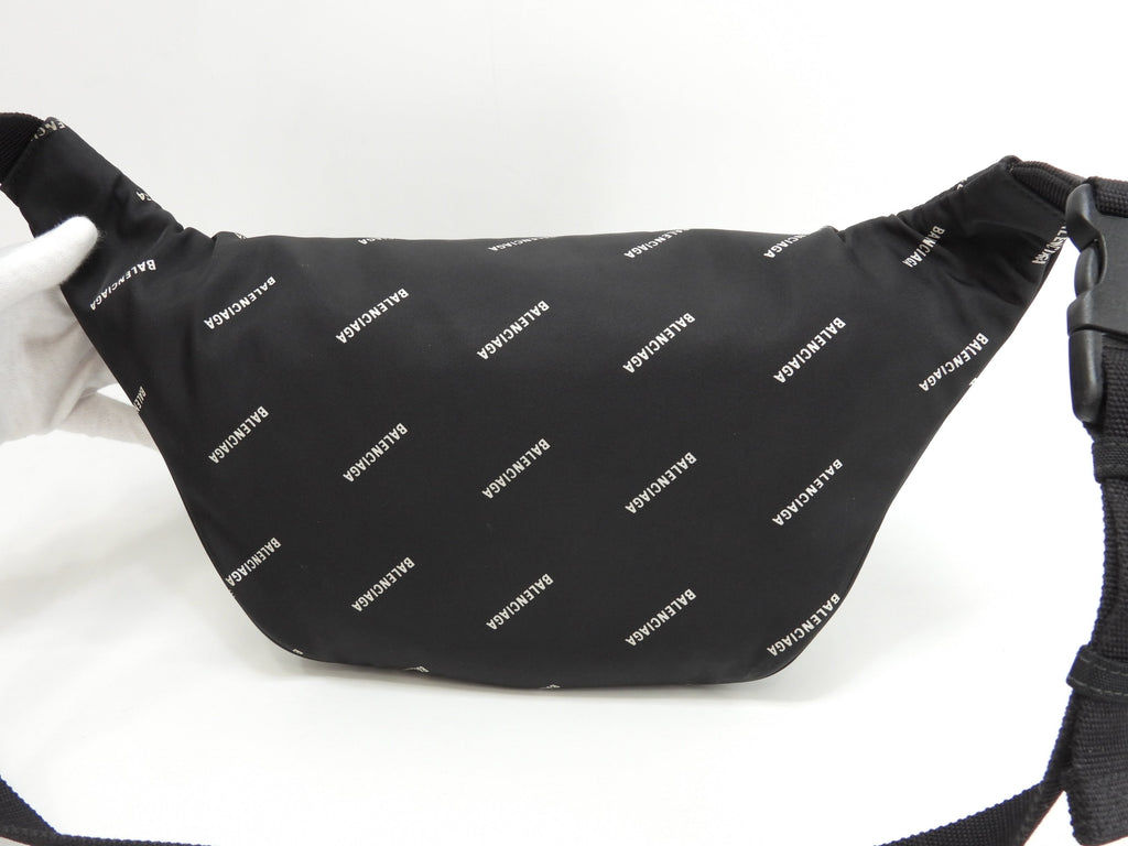 Marsupio Balenciaga Explorer in nylon nero con logo bianco @ 5