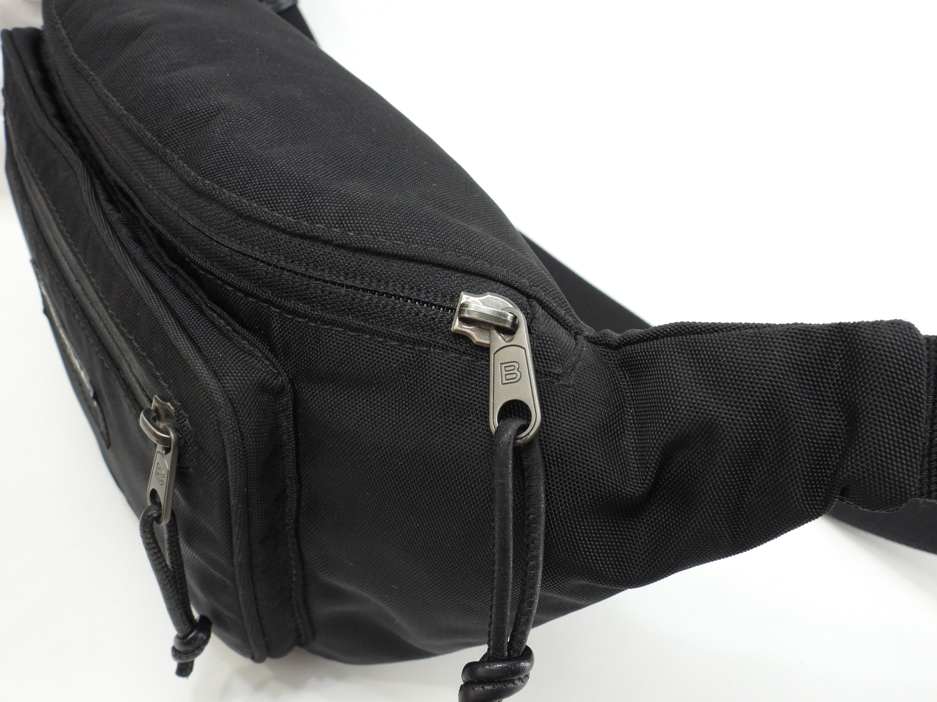 Balenciaga Marsupio Explorer Nylon nero con logo bianco @ 6