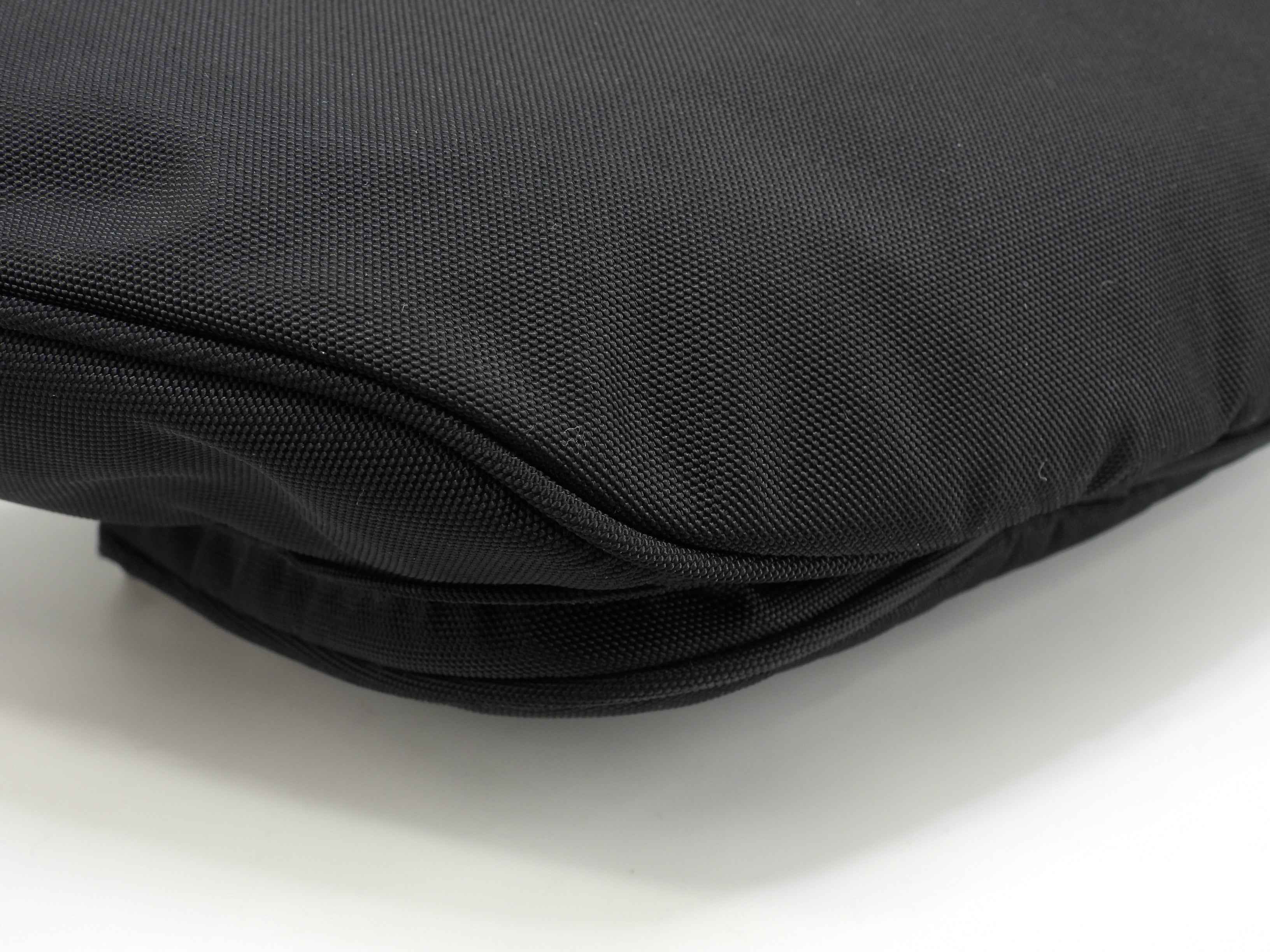 Balenciaga Marsupio Explorer Nylon nero con logo bianco @ 6